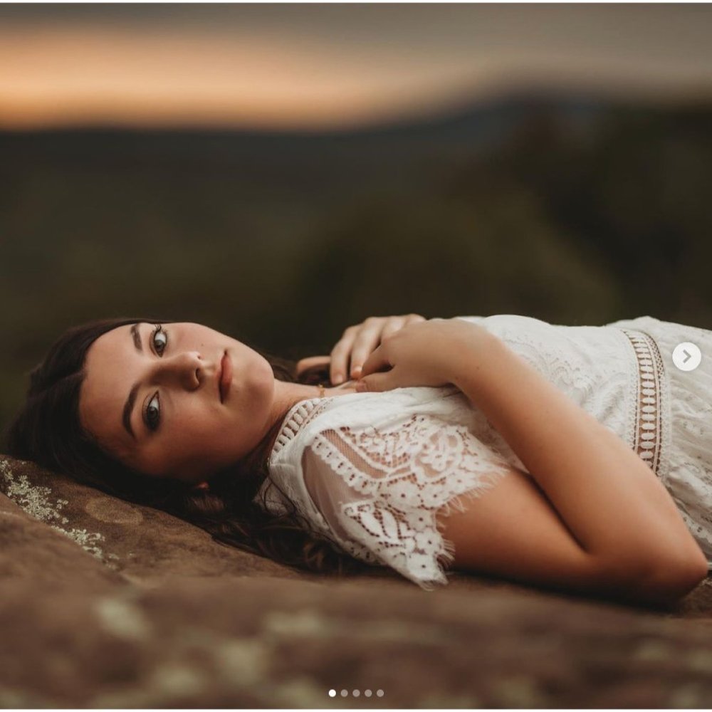 Bella Ella Lace White Maxi Dress Size Large New with tags - Picture 2 of 11